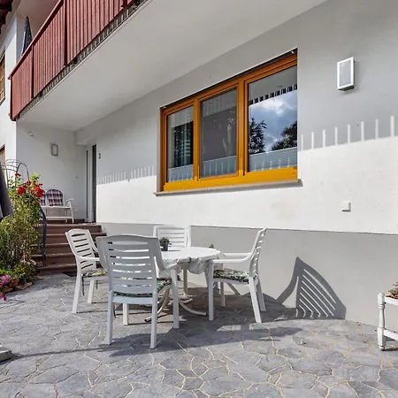 Landradler Apartment *